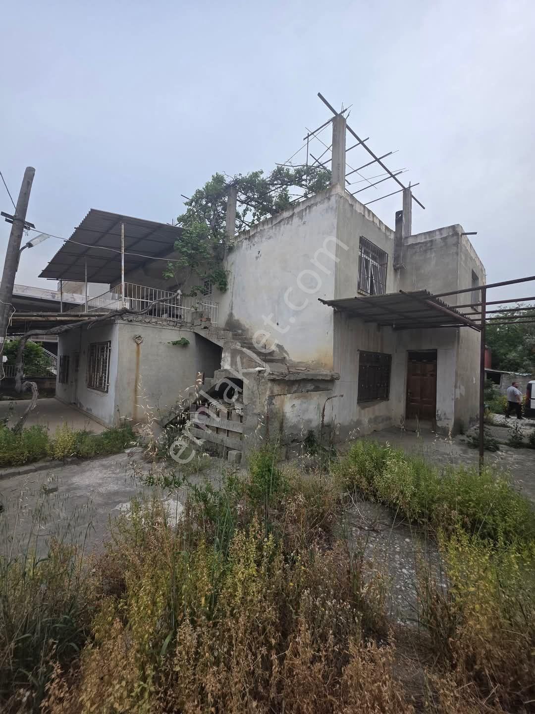 2 Katlı 2 Daire Müstakil Ev