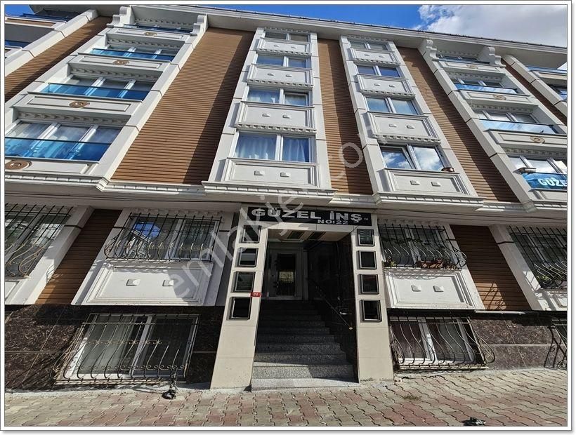 Müthiş Yüksek Girişi Metrobüse 9 Dakika Bölgenin En Uygun