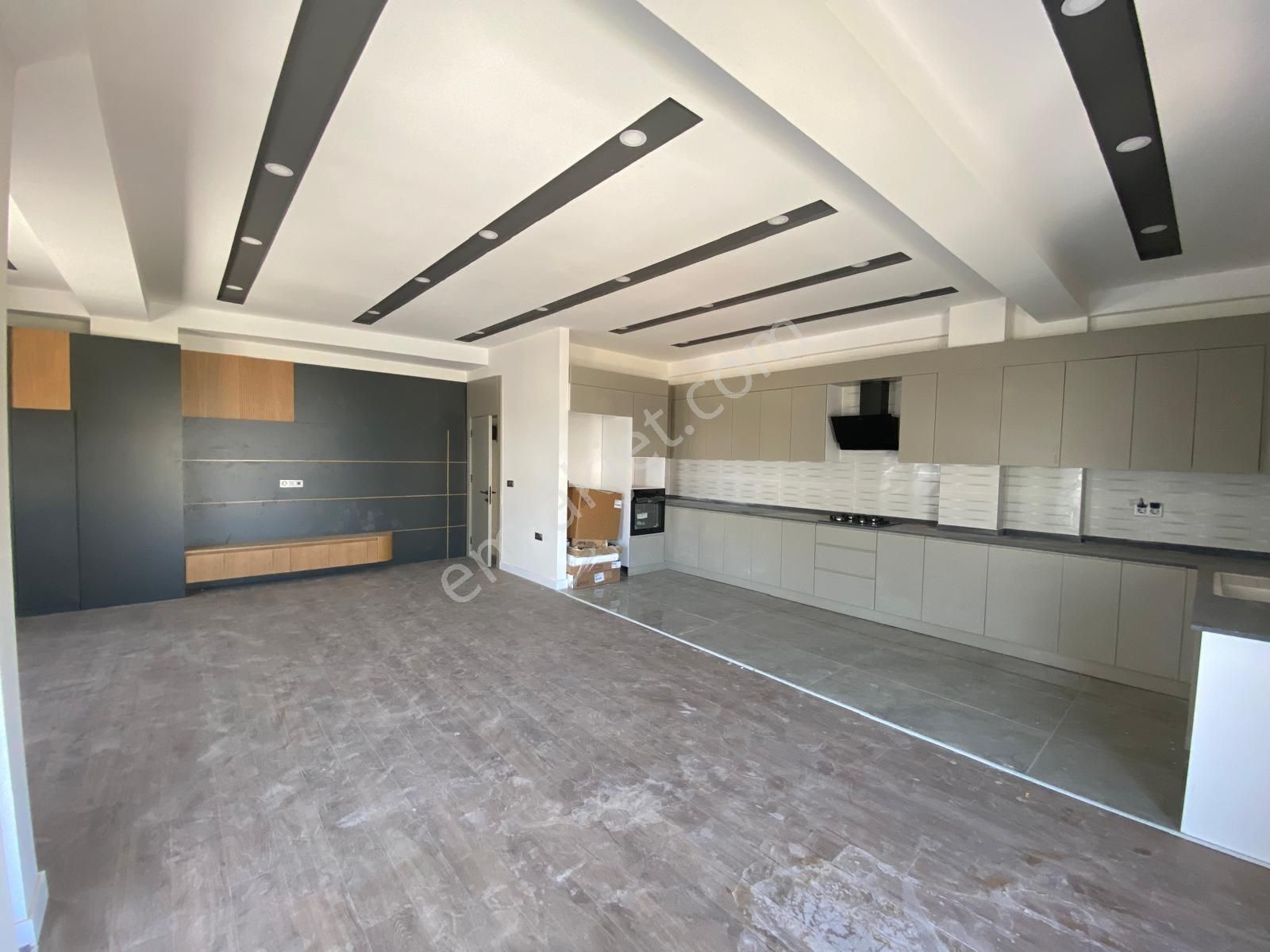 Antalya Kepez Sütçüler Cad Üzerinde 3+1 Satılık Dubleks Daire