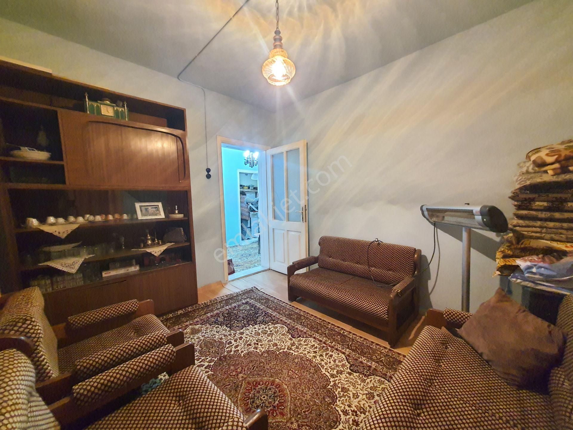 Kemalpaşa Armutlu Merkezde Satılık 2 Katlı Müstakil Ev - Görsel 20