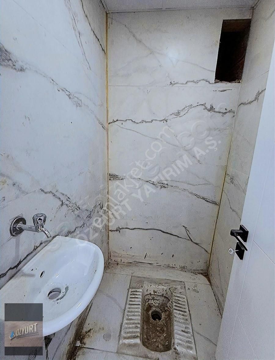 **özyurt Yatırım A.ş Den Bahçelievler Pazar Sokağı Başında**