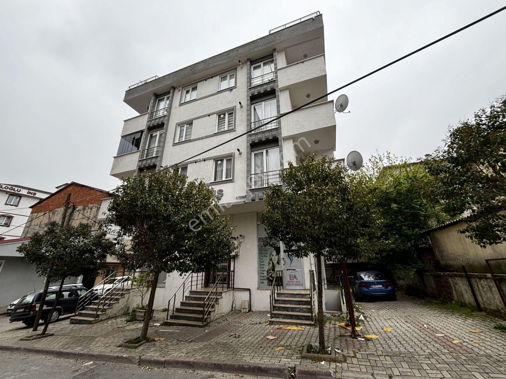 Sancaktepe Yenidoğan Yunus Emre Mh. Kiralık Depolu Dükkan