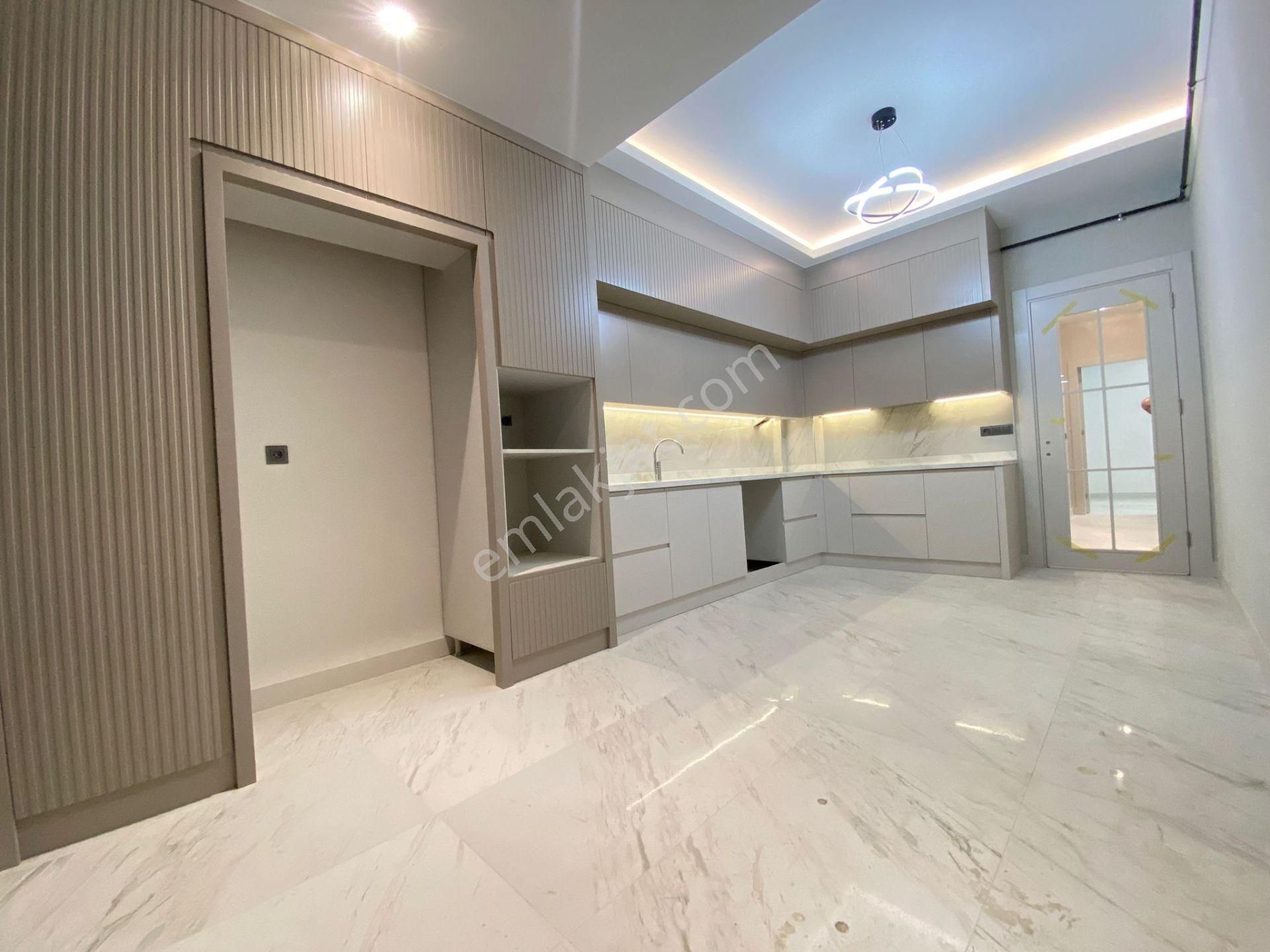 Demirler'den Yenişafak'ta E.banyo + G.odalı Lüks 3+1 Daireler