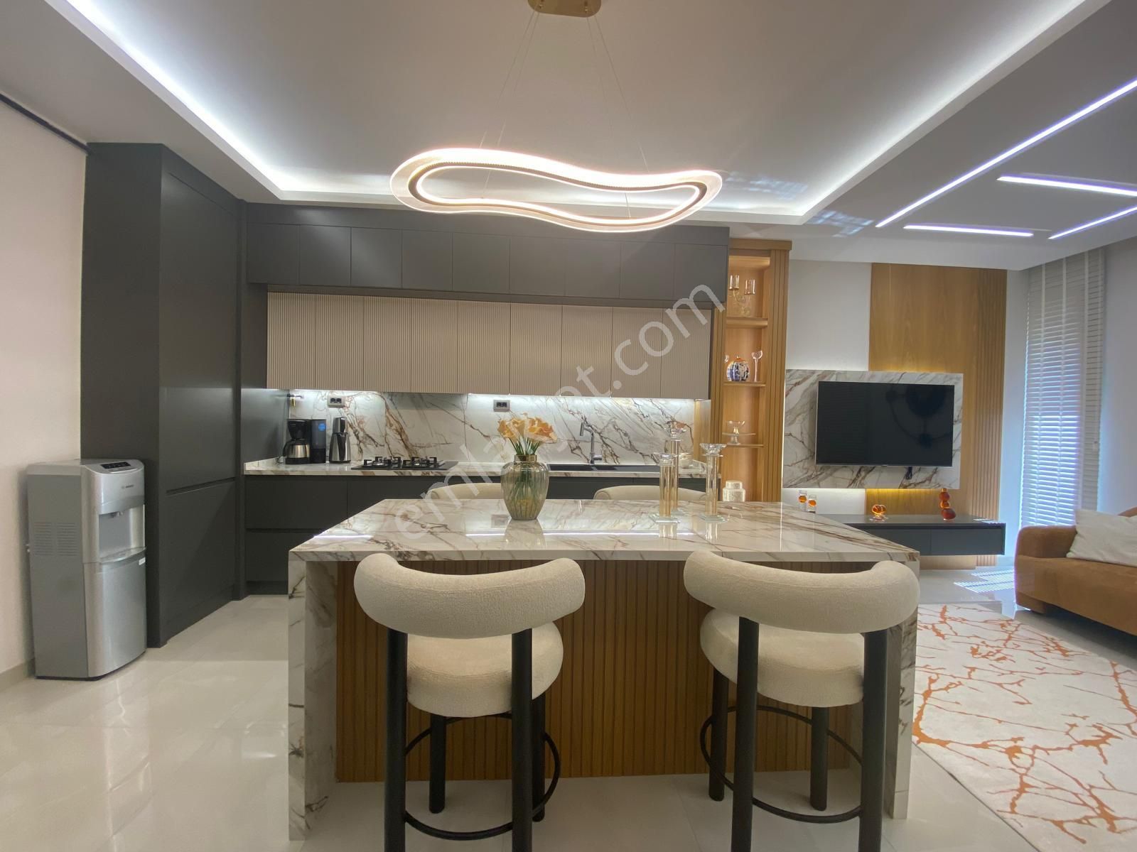 Demirler'den Site İçi K.otopark+k.havuz+g.odası Ultra Lüks Daire