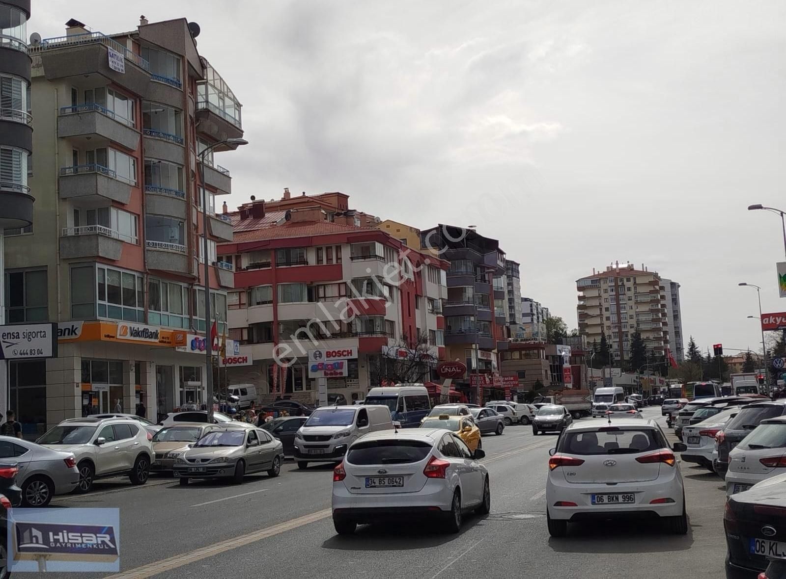 Hisar'dan Dikmen Cd Üzeri Geniş Vitrinli Ve Bol Yaya Trafikli - Görsel 12