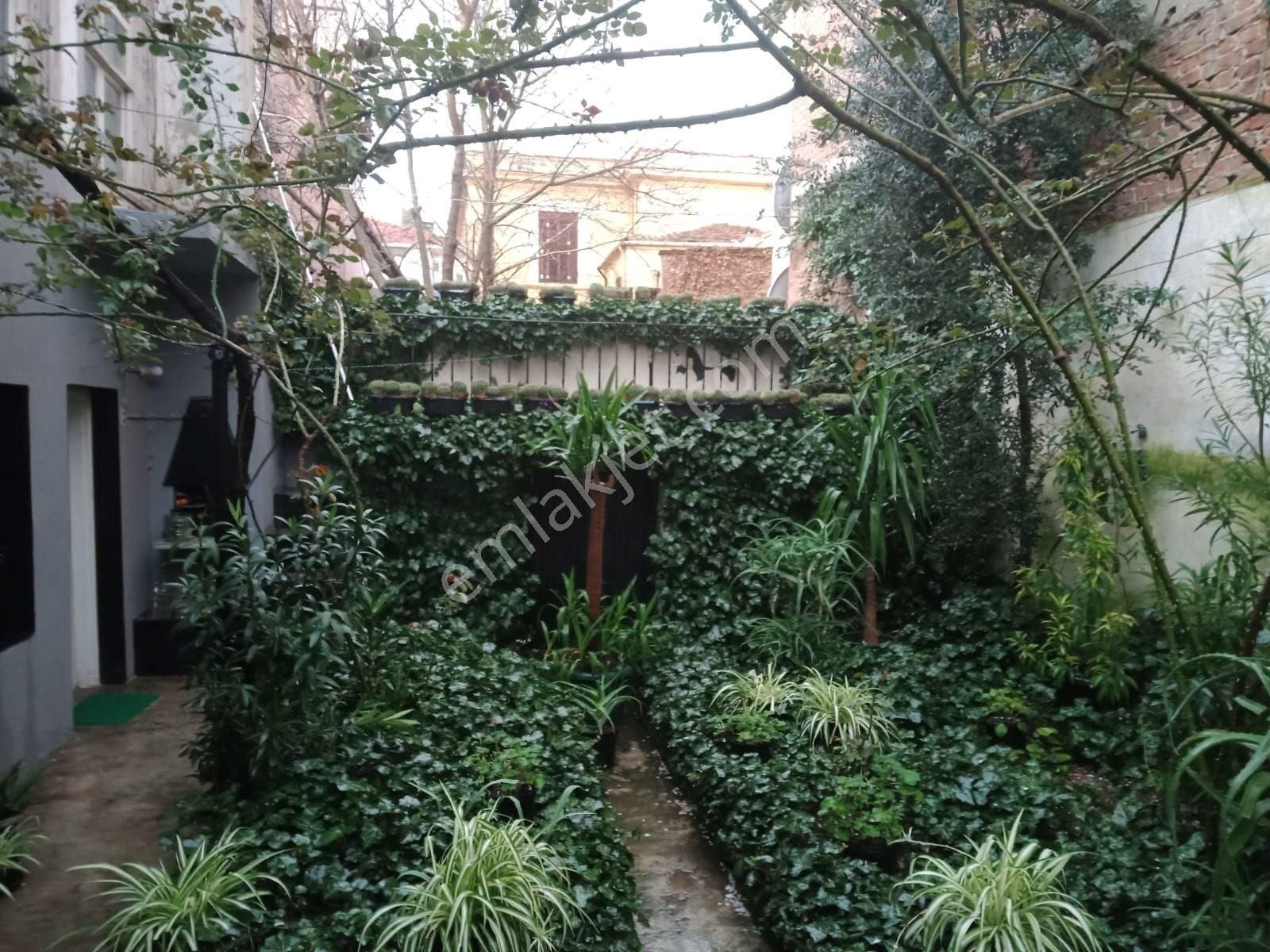 Adrian'dan Dilaverbey Mah. Satılık Tarihi Konak - Görsel 27