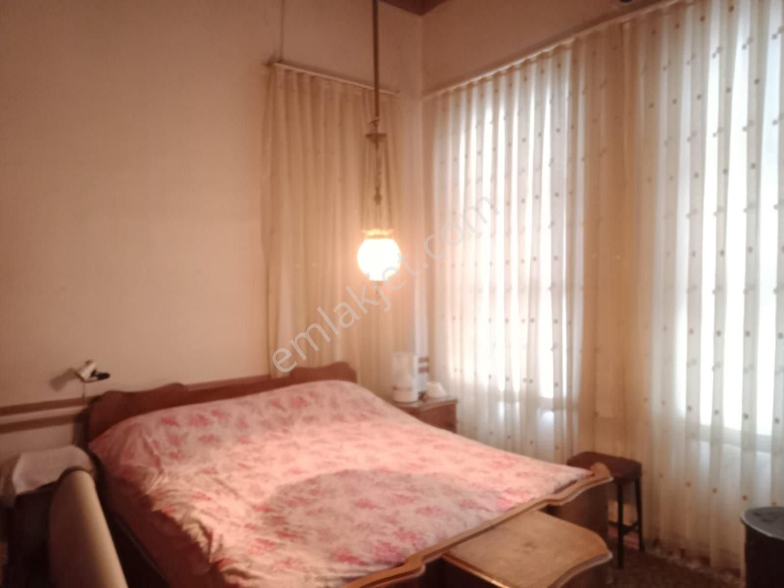 Adrian'dan Dilaverbey Mah. Satılık Tarihi Konak - Görsel 13