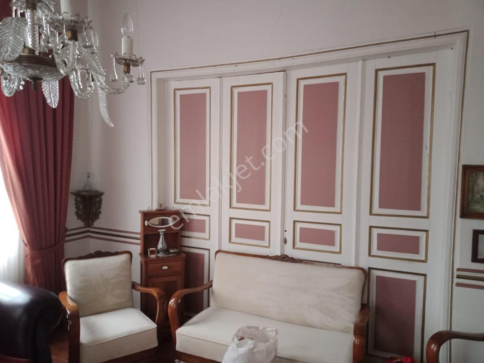 Adrian'dan Dilaverbey Mah. Satılık Tarihi Konak - Görsel 19