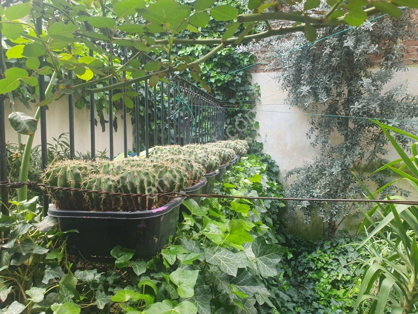 Adrian'dan Dilaverbey Mah. Satılık Tarihi Konak - Görsel 4