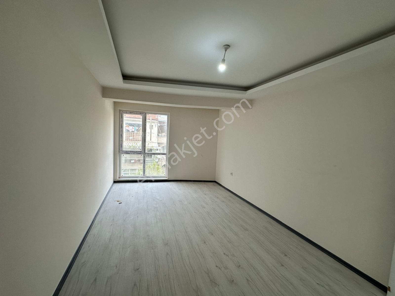 Gürsu Zafer Mah. Satılık Otopark Üstü 2+1 Sıfır Lüks Daire..