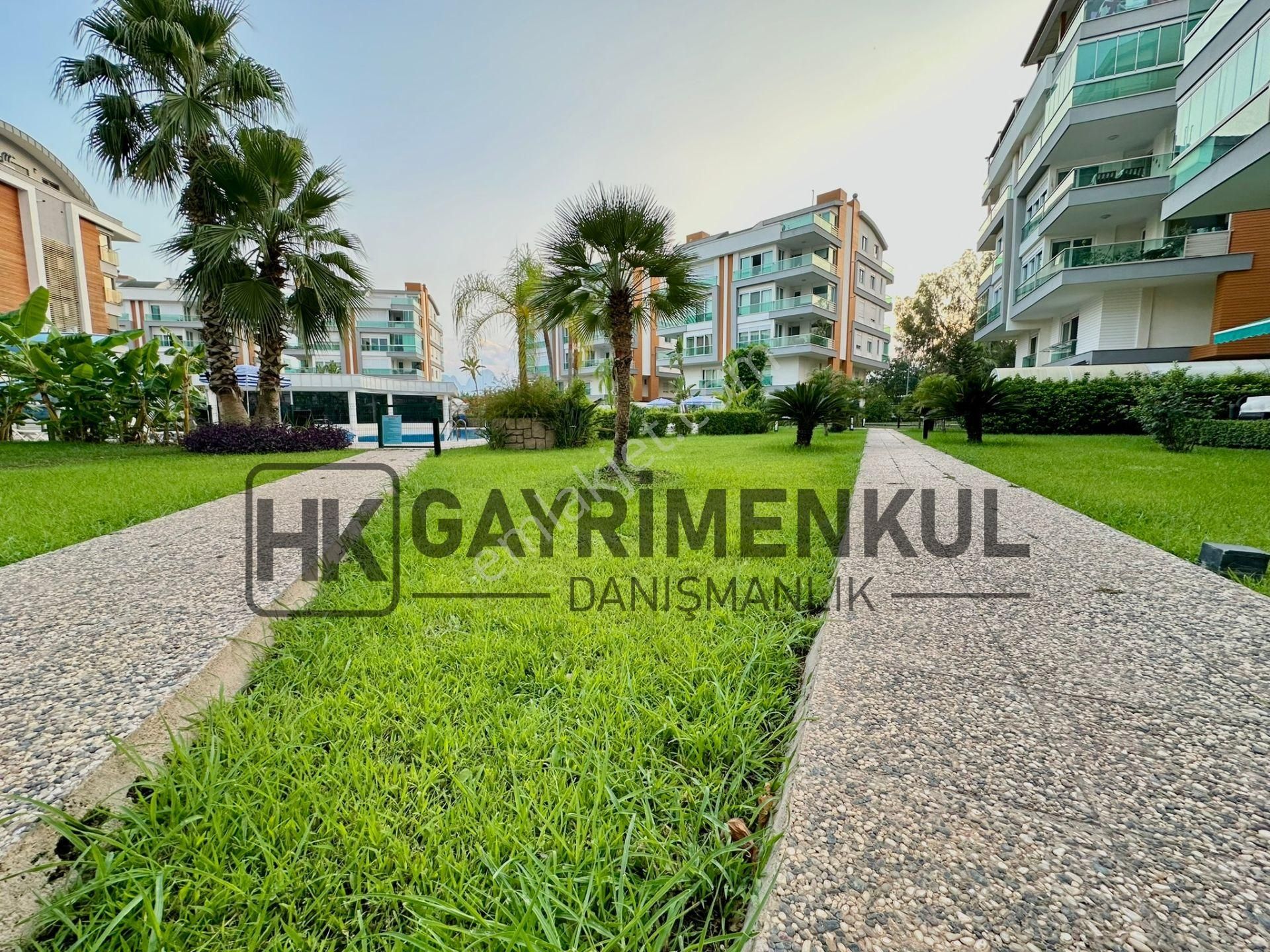 Ultra Lüks Site İçerisinde 2+1 Eşyalı 100m2 Satılık Daire En/ru - Görsel 17