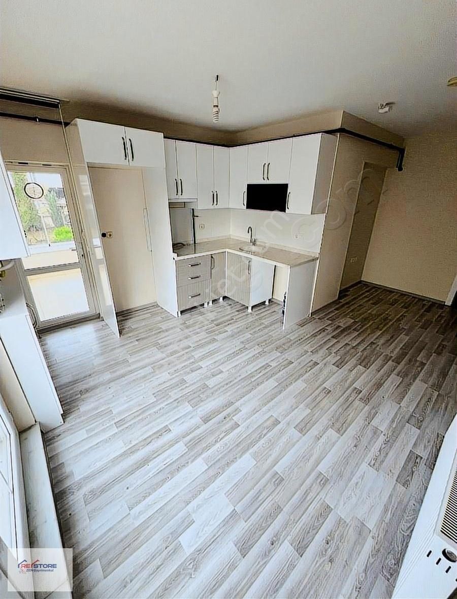 Bağlıca'nın Merkezinde Geniş 2,5+1 Kiralık Daire!
