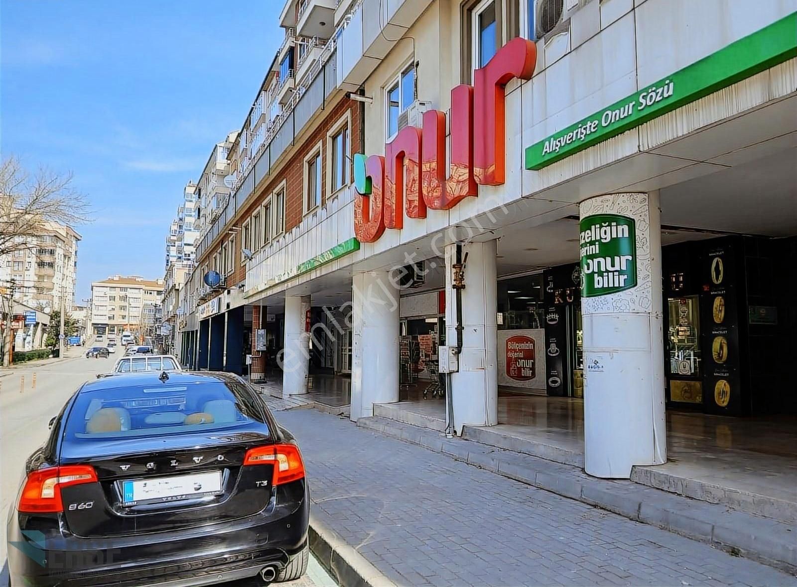 Bursa Nilüfer Konak'ta Kiralık Ofis/dükkan/büro/dershane