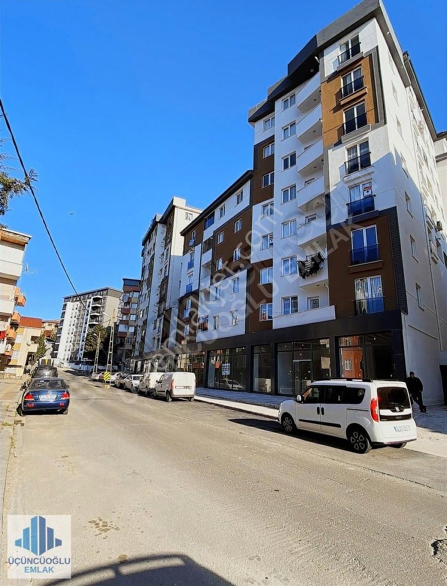 485 M2 Düz Giriş Kiralık Dükkan