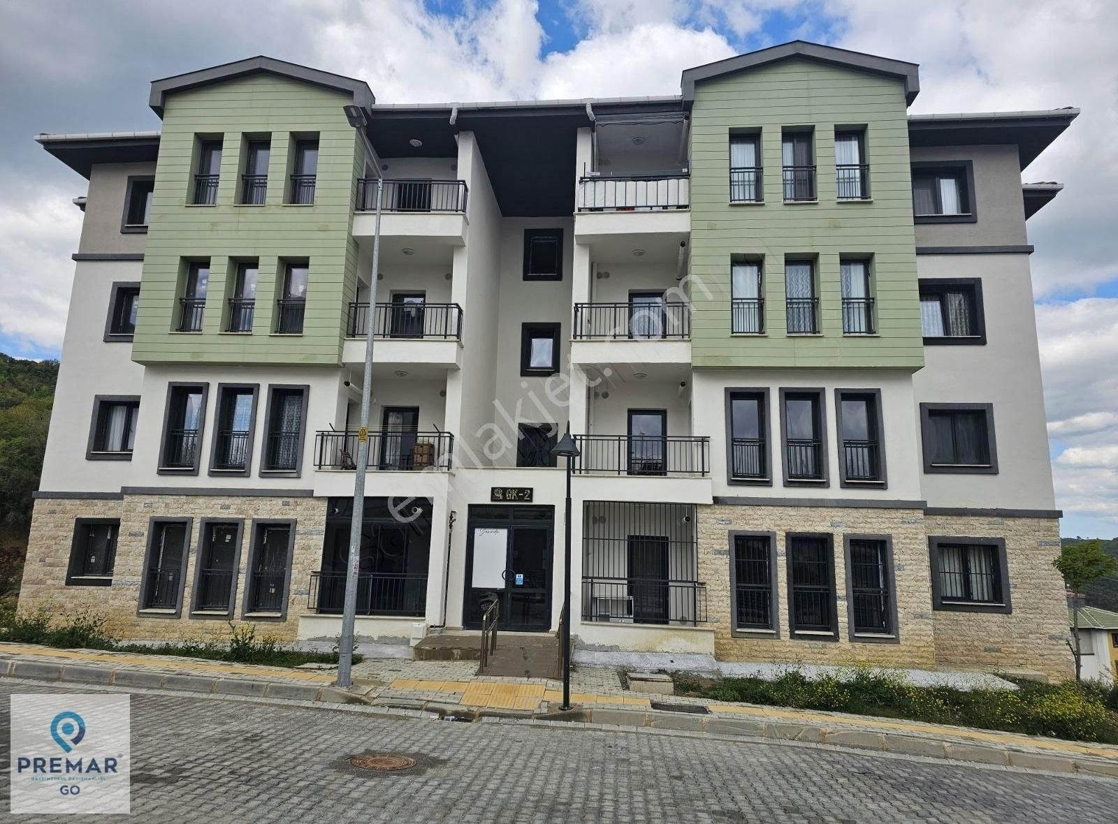 İzmit Sekbanlı Toki Konutlarında Satılık 2+1 Sıfır Daire