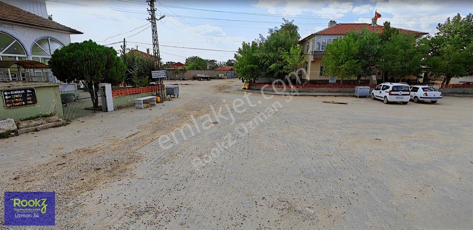 Babaeski Hazinedar Köyünde 206 M2 Satılık Bağ