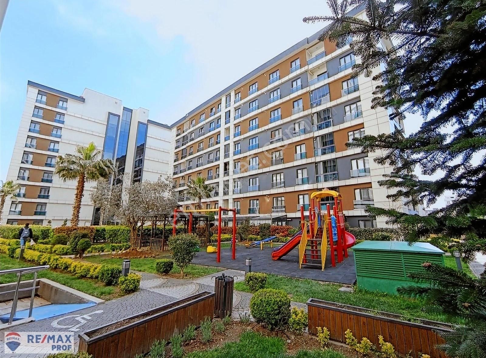 Re/max Prof Metin Avcı'dan White House İstanbul'da Satılık 2+1