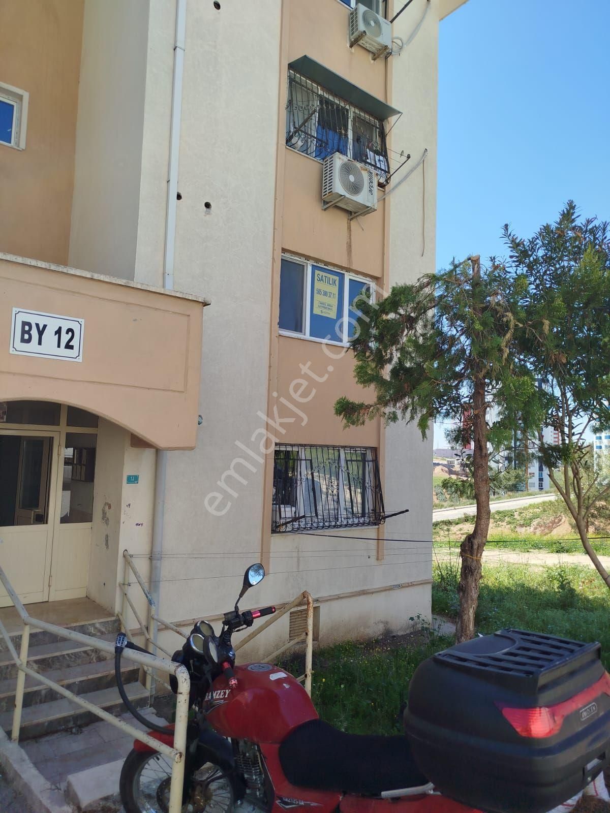 Akkuyu Tokilerde Ara Kat 1+1 Dairemiz Kiralıktır.