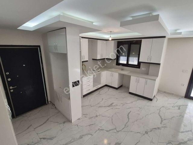 Seferihisar Tepecik Mahallesinde 3+1 Satılık Sıfır Villa