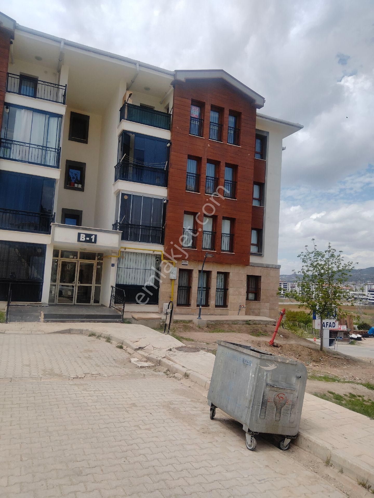 Çatal Çeşme 4 Etap İlk Bina Satılık Daire