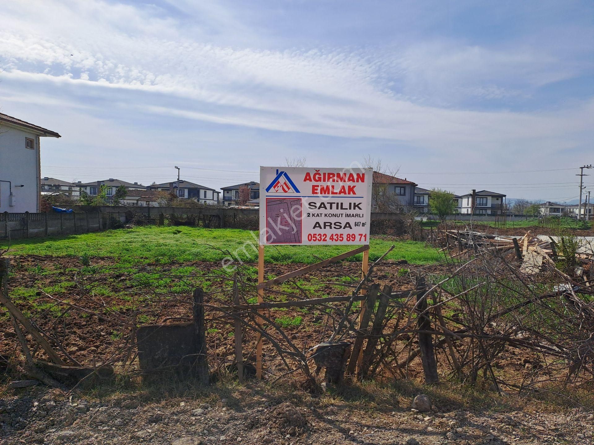 Arapçifliği Mahallesinde Satılık Willalık 647 M2 Arsa
