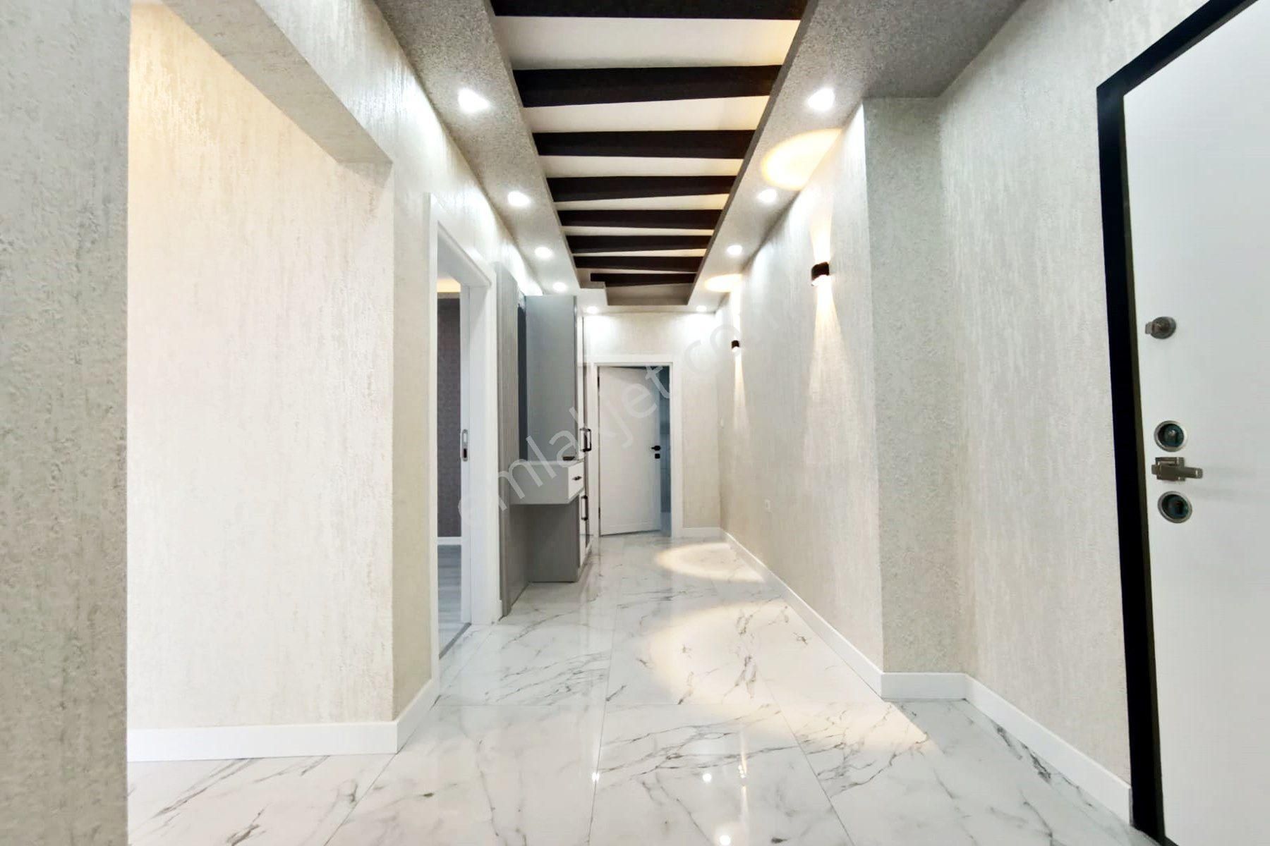 Şenlik Mh* Gazino* Merkez'de 3+1+metro 5 Dk Yakını+ Full Yapılı