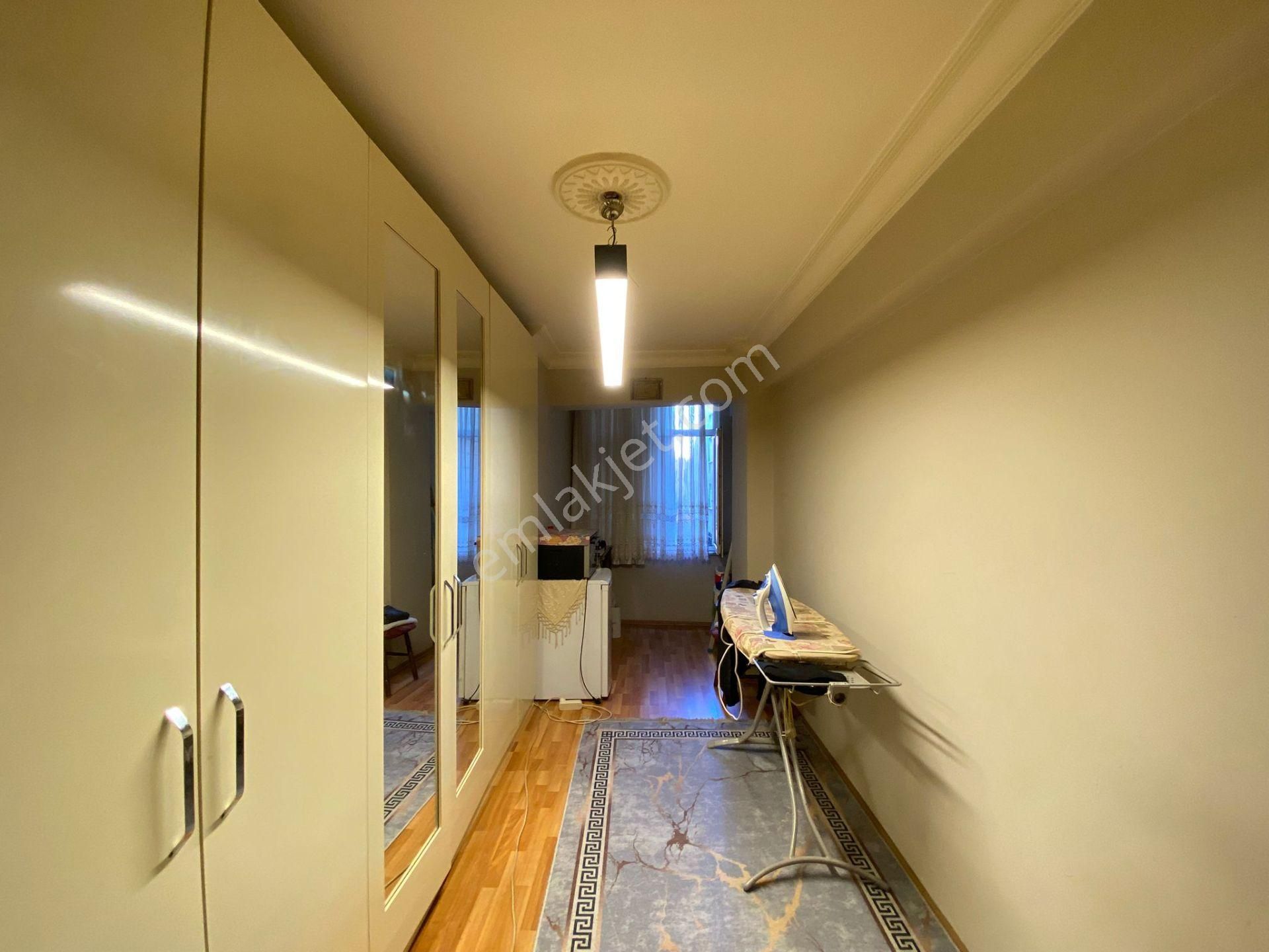 Sultançiftliği'nin Göbeğinde Emsalsiz 155 M2 3+1 Fırsat Daire! - Görsel 29