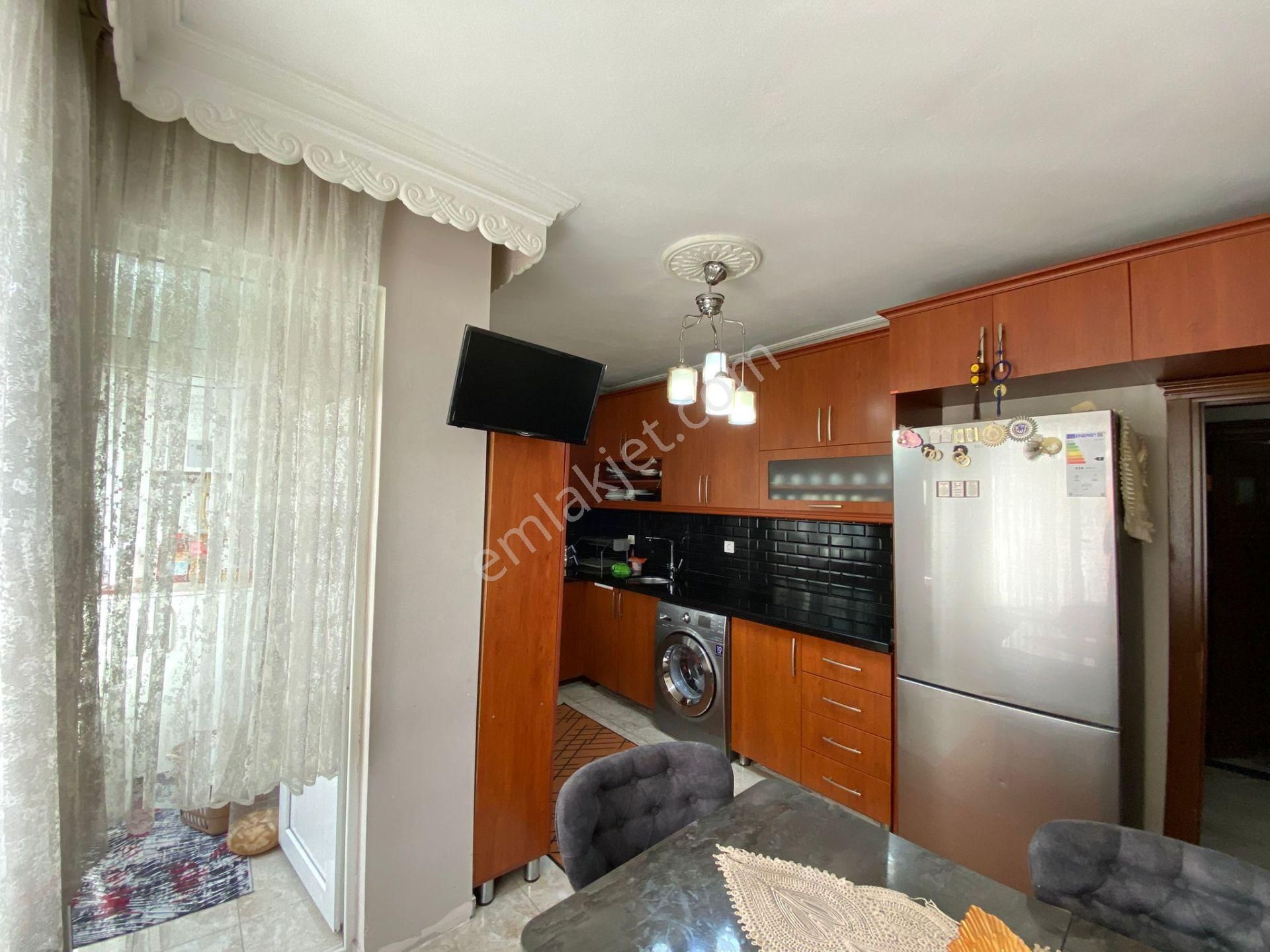 Sultançiftliği'nin Göbeğinde Emsalsiz 155 M2 3+1 Fırsat Daire! - Görsel 12