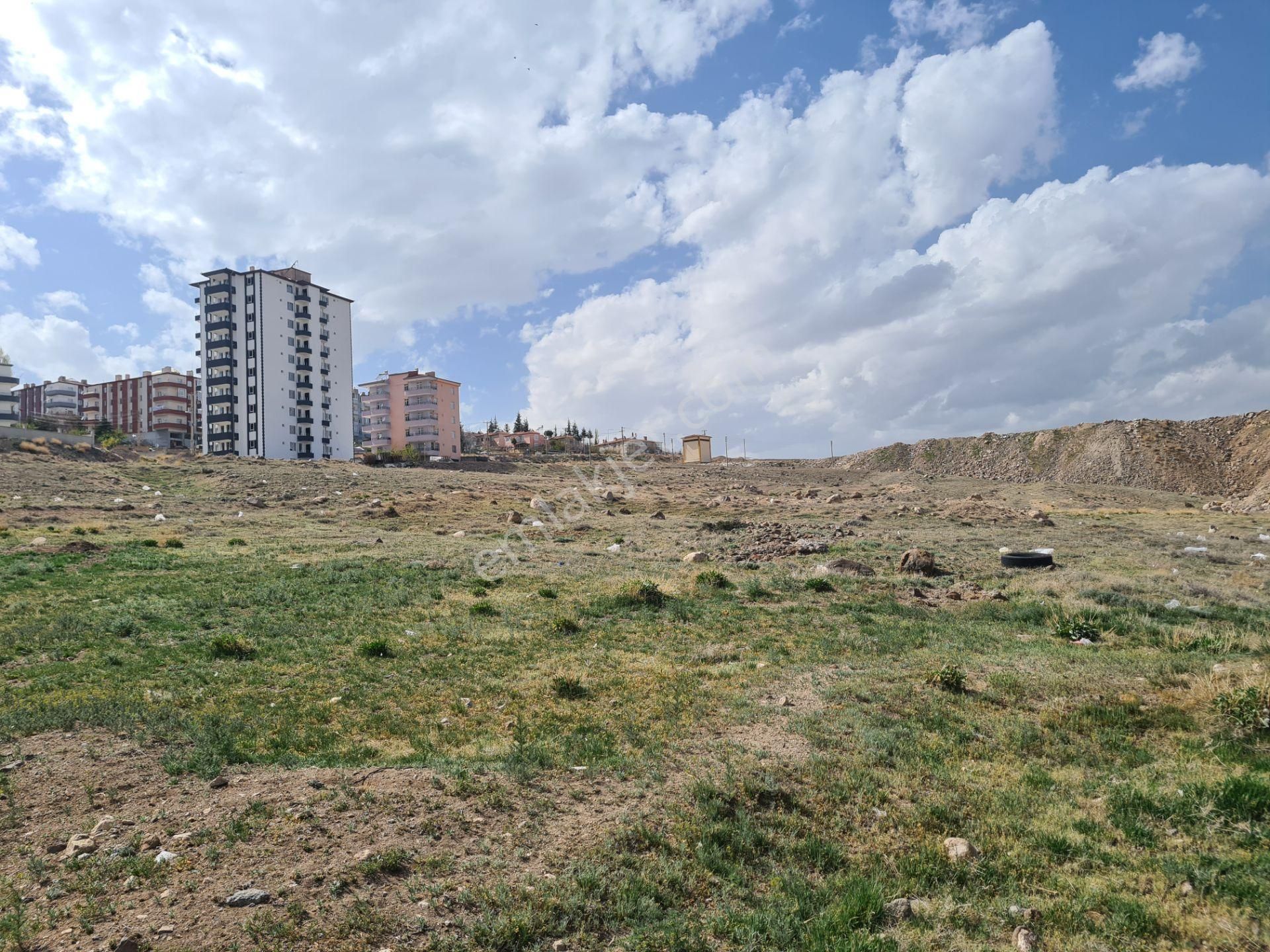 Esnaf Evleri Altı (inönü Mah.) Satılık 550 M2 Satılık Arsa