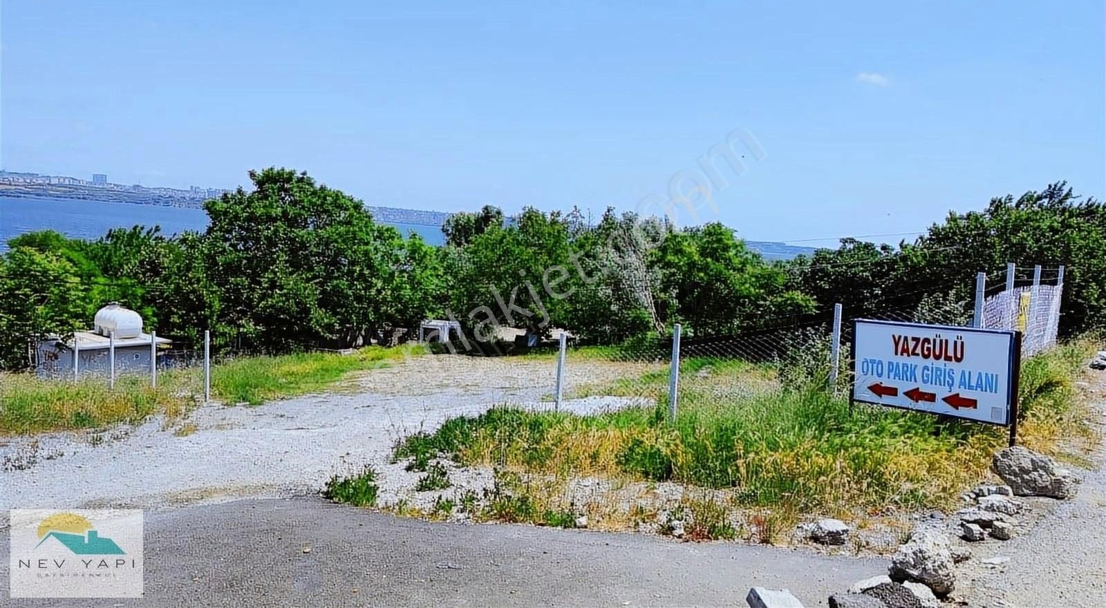 ** Nev Yapı Arsa Ofisinden 936 M² Göle Sıfır ** - Görsel 2