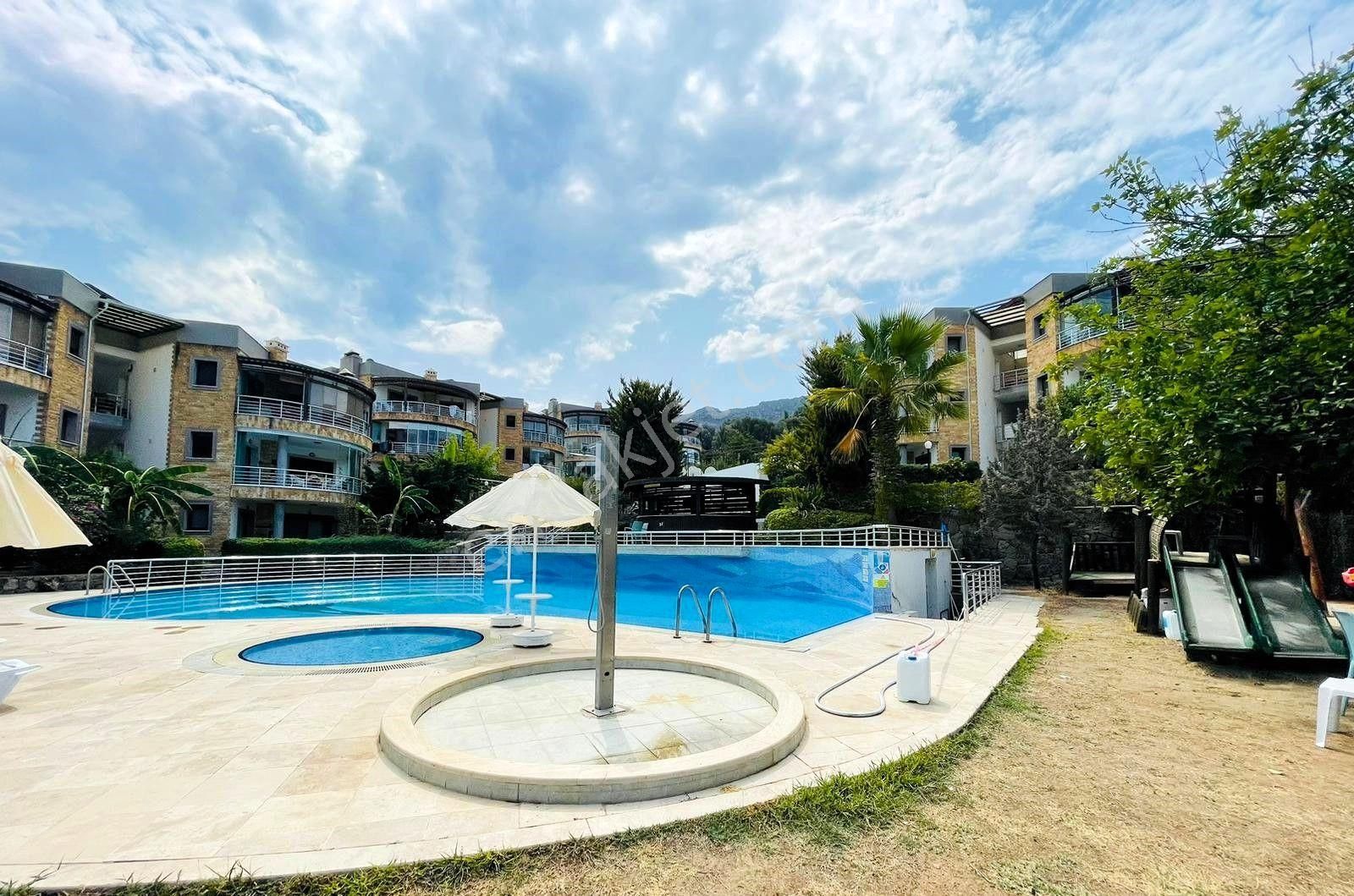 Havuzlu Güvenlikli Sitede, Deniz Manzaralı, Saunalı, 4+2 Villa - Görsel 10