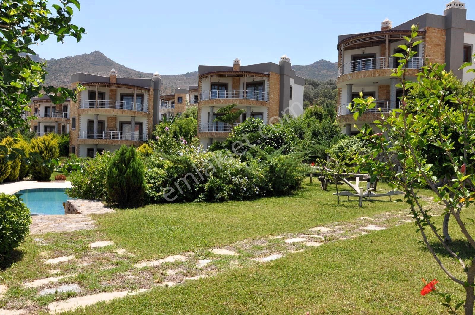 Havuzlu Güvenlikli Sitede, Deniz Manzaralı, Saunalı, 4+2 Villa - Görsel 9