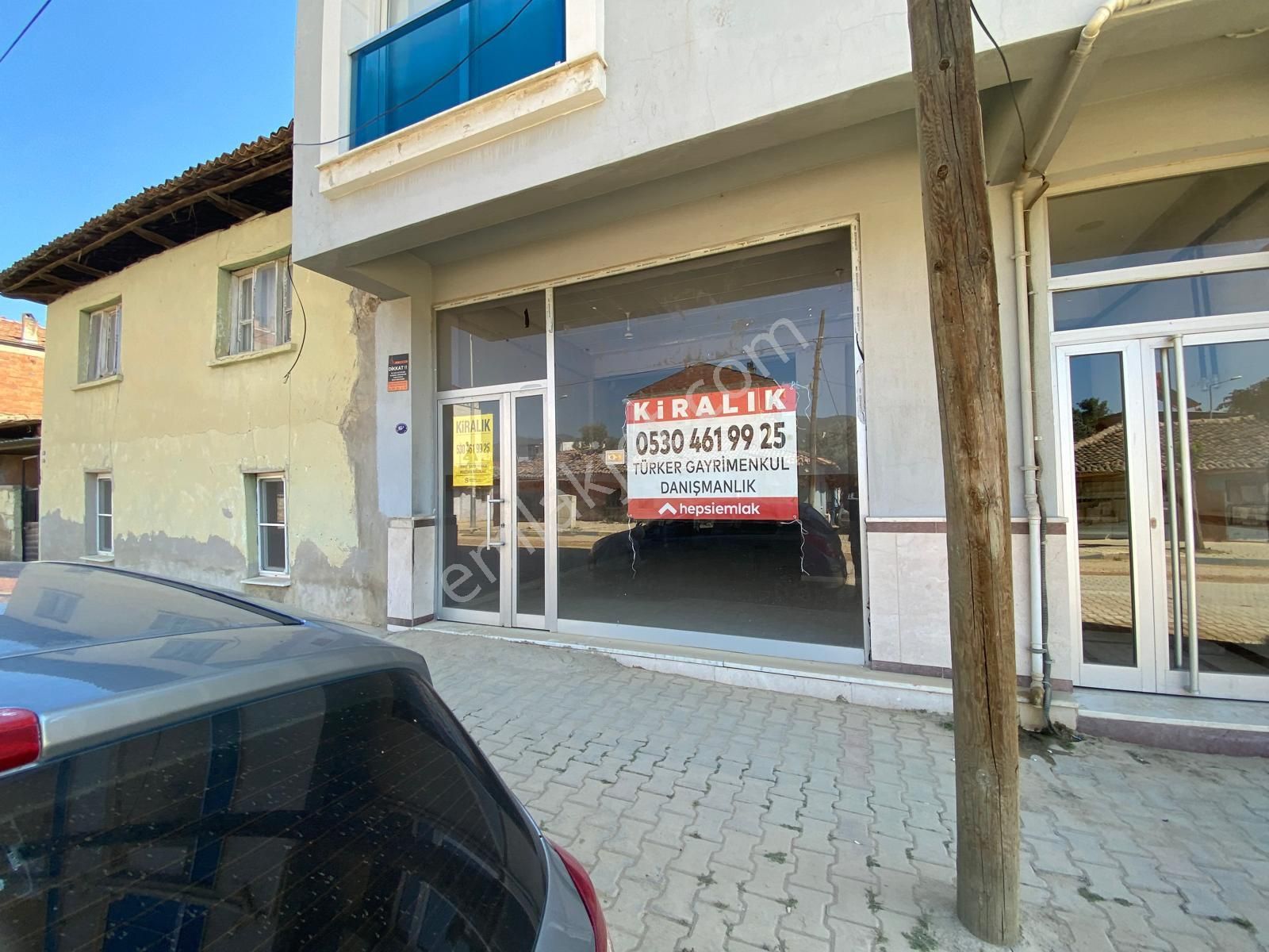 Türker Gayrimenkulden Kiraz'da Cadde Üsdünde Satılık Dükkan .