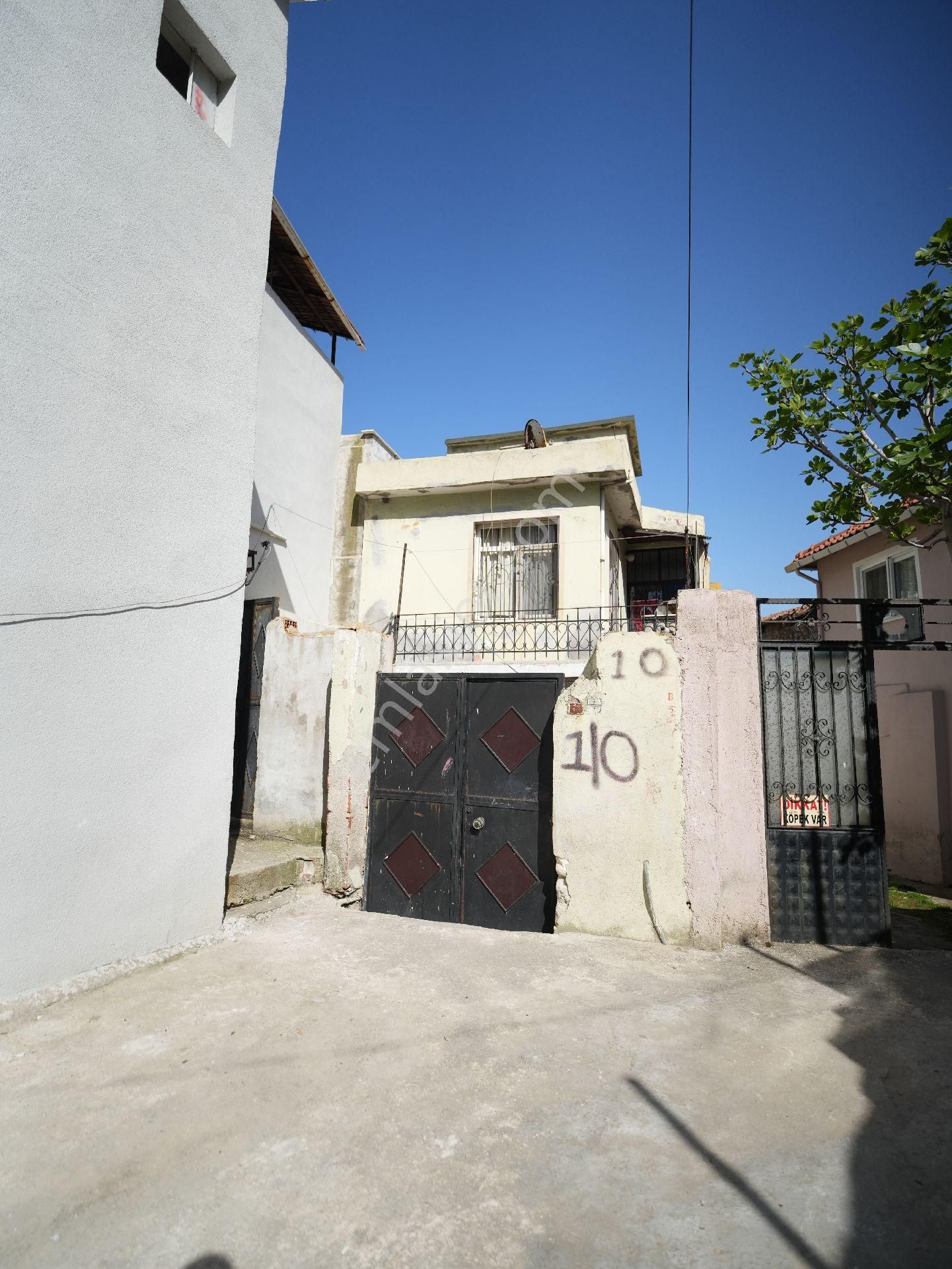 Gazipaşa Mahallesinde 2 Katlı 4+2 Kargır Ev Ve Arsası - Görsel 23