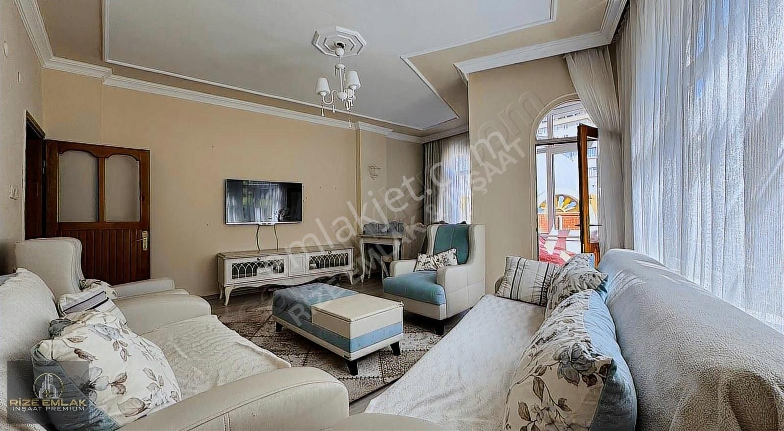 Yeniköy Mah.merkeze Yürüme Mesafesinde Eşyalı Kiralık 3+1 Daire