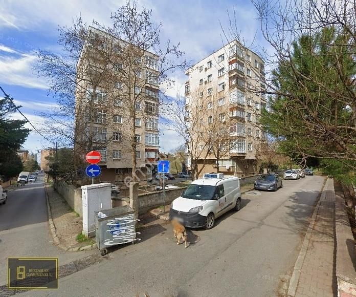 Gülsuyunda ;arsapayı Yüksek,arakat,balkonlu,kombili (3+1)