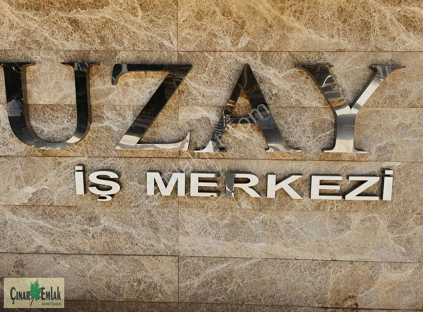Çınar Emlak'tan Uzay İş Merkezinde Satılık Ofis