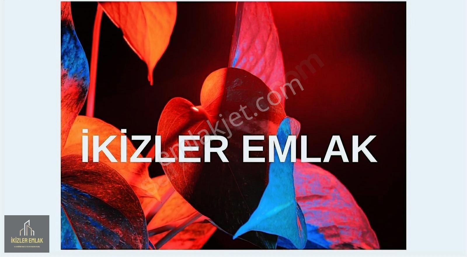 Burhaniye Öğretmenler Mahallesi Geniş 4+1 Kat Üstü Dubleks Daire