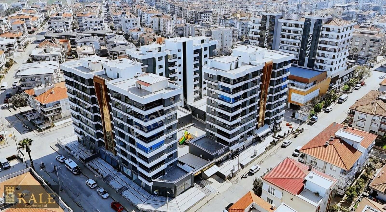 Kale'den Pehlivan Resıdence'ta Ara Kat Super Luks Daire