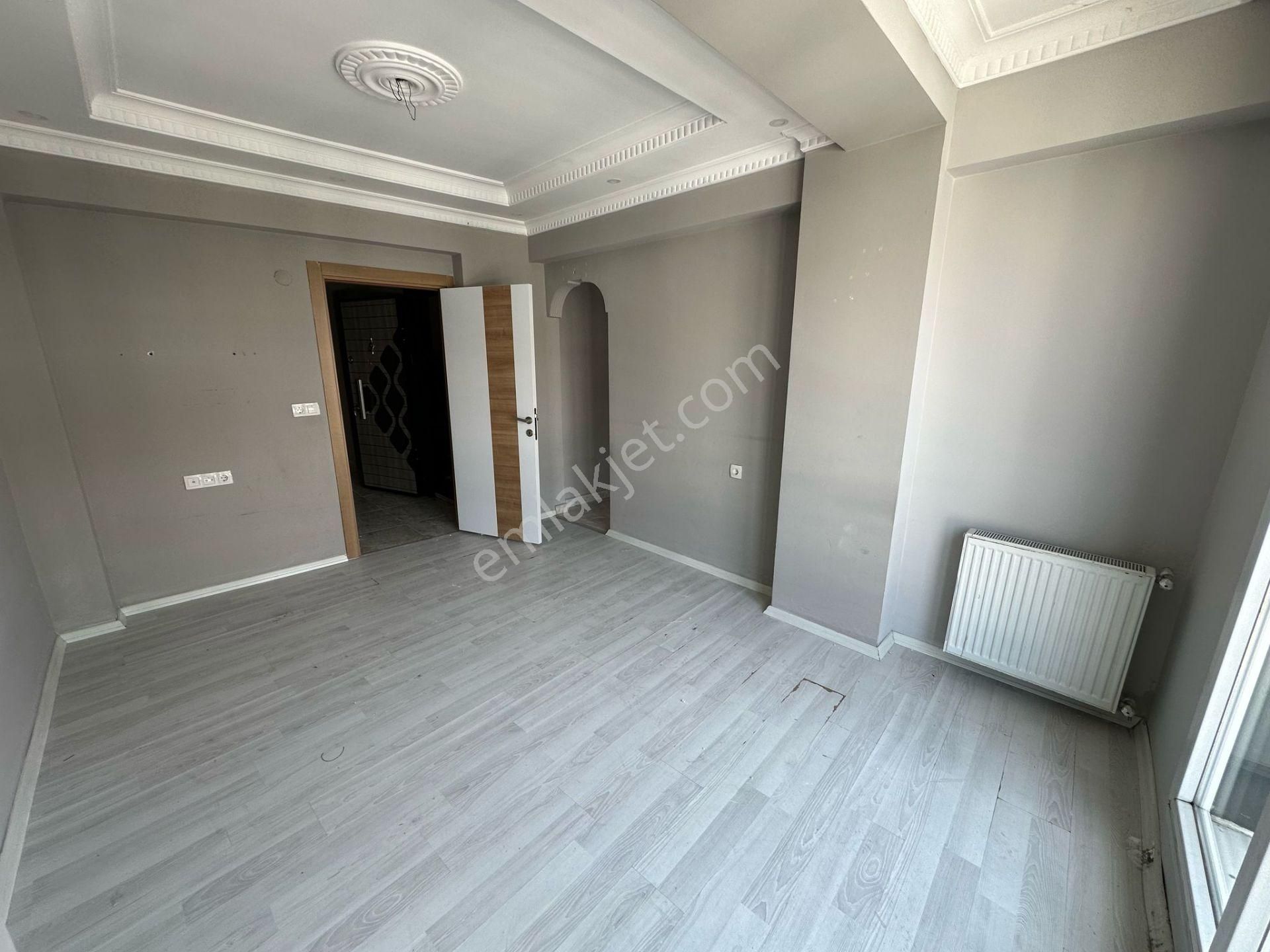 Turanlı İnşaat'dan Esenyurt Yunus Emre'de Kiralık 3 Yıllık Binada 2+1 Asansörlü Daire