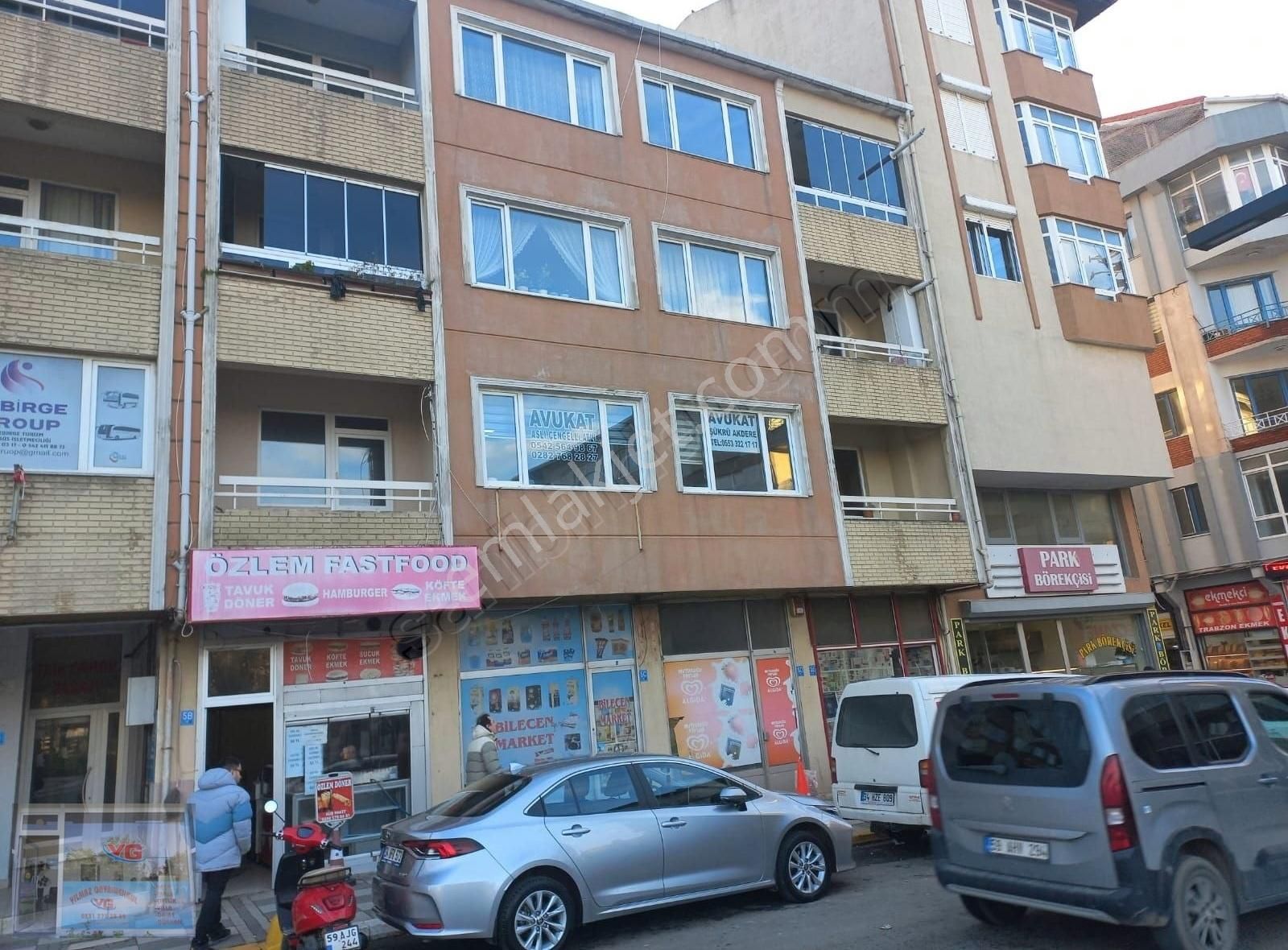 Saray Merkezde Satılık 3+1 Daire