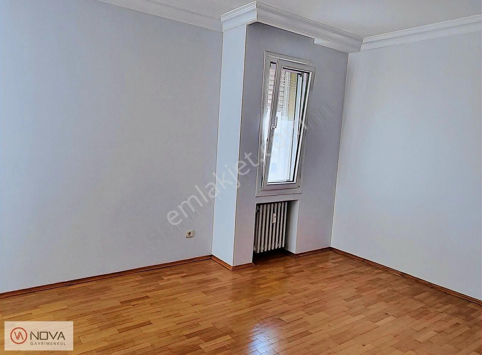 Göztepe Minibüs Yolu Üzeri Satılık 5+1 Daire