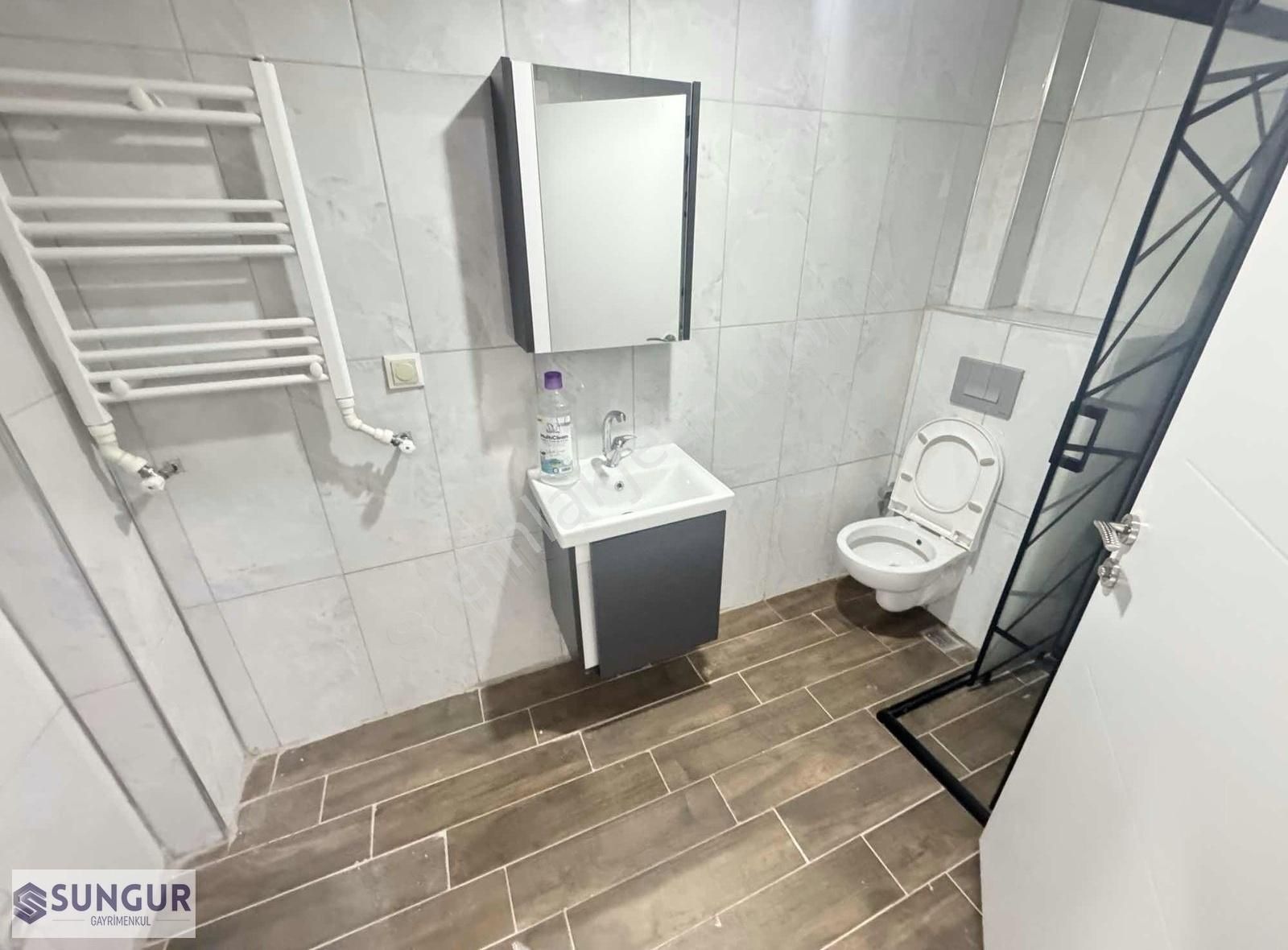 Sungur'dan Şirintepe'de Kiralık 2+0 Ayırı Mutfaklı Bakımlı Daire