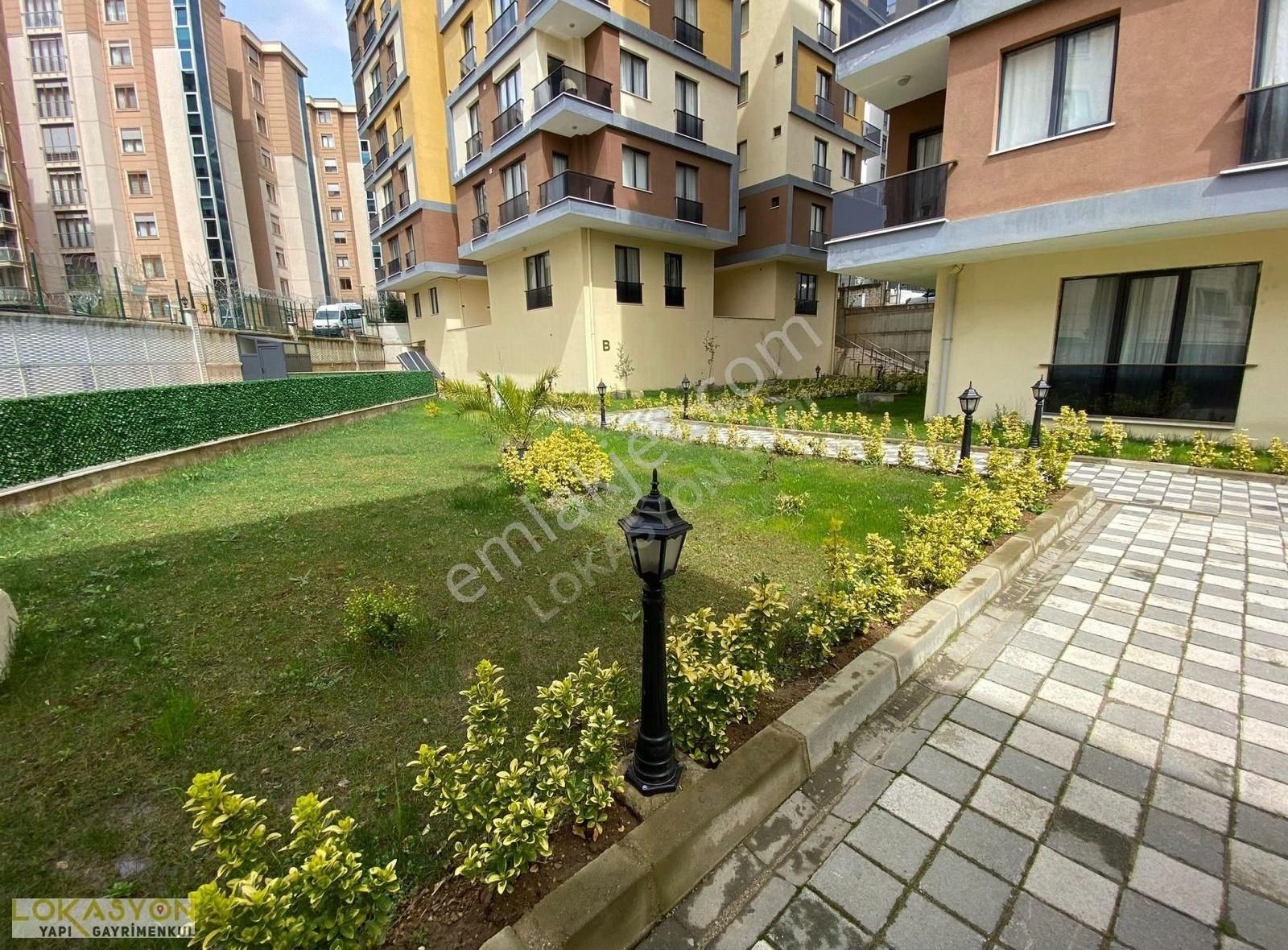 Çekmeköy Taşdelen Mah. Doyapark Sitesinde Satılık Daire
