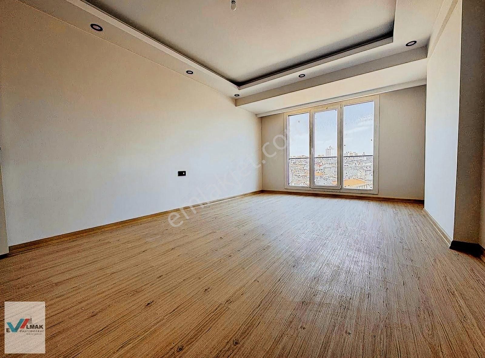 Evalmak'ta Güneşli Mah.de 3+1(152m2)site İçi Uygun Fiyat Daire