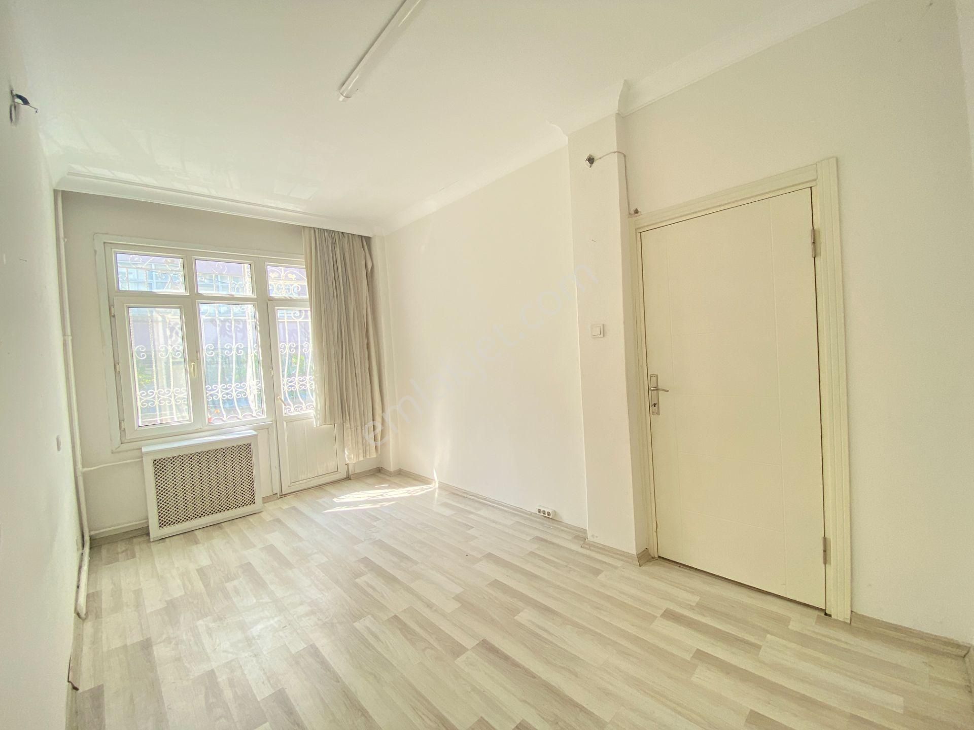 Gümüşsuyu'nda Kiralık Daire