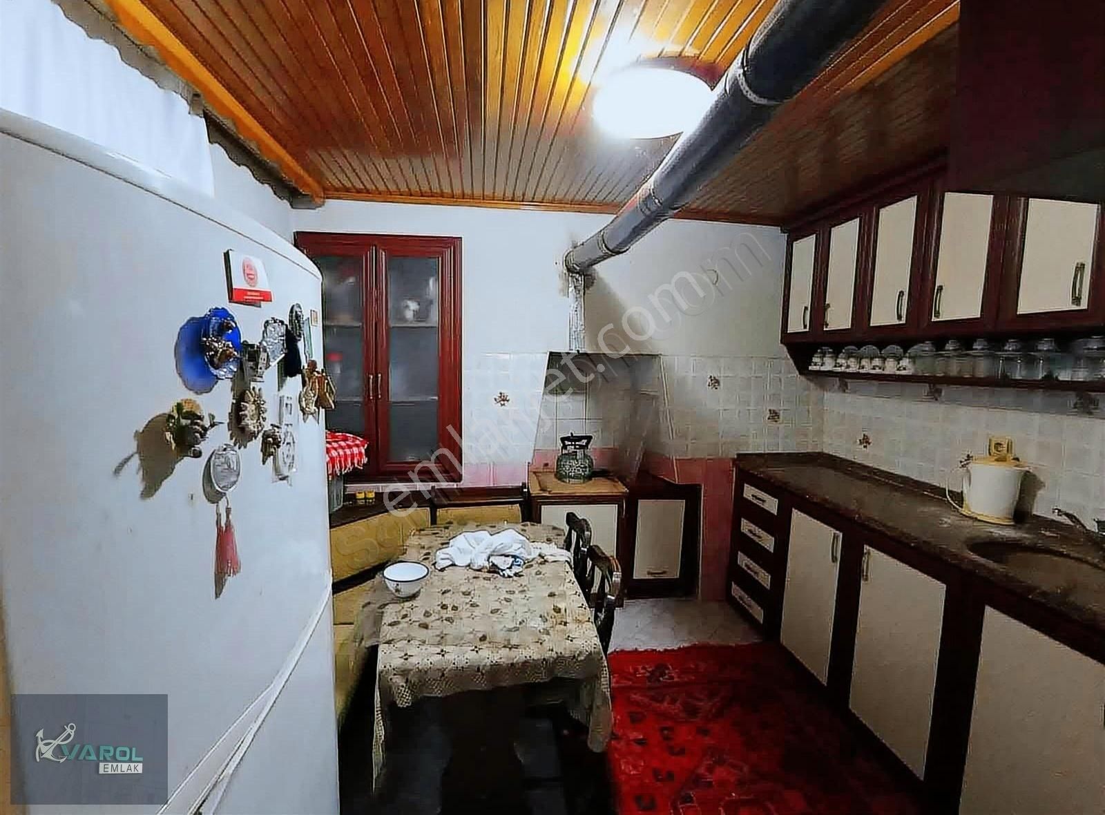 Ayvacık Merkezde Müstakil İki Ayrı Ev - Görsel 5