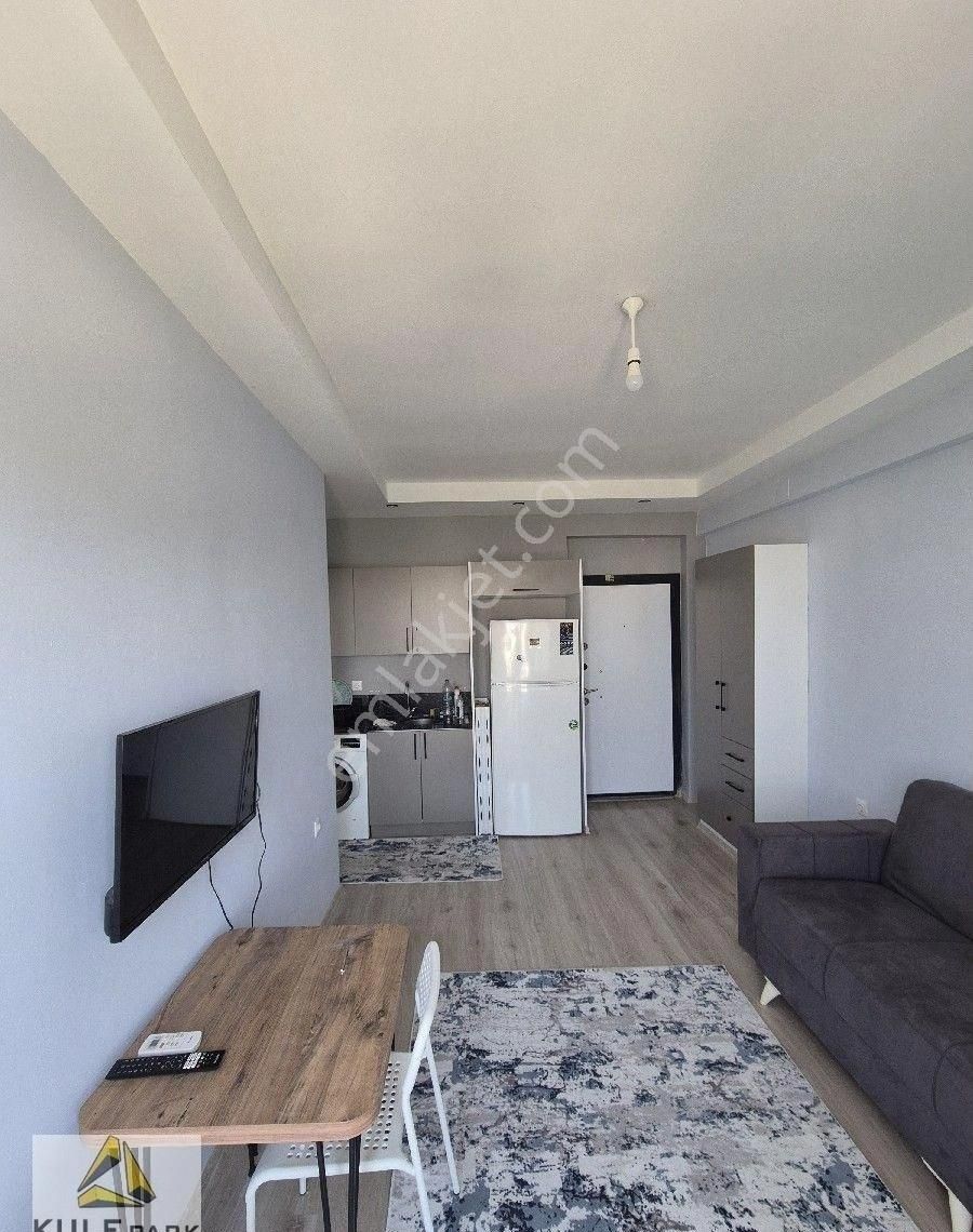 Gültepe'de 1+1 Full Eşyalı Cadde Üzerinde Hasarsız Kiralık Daire