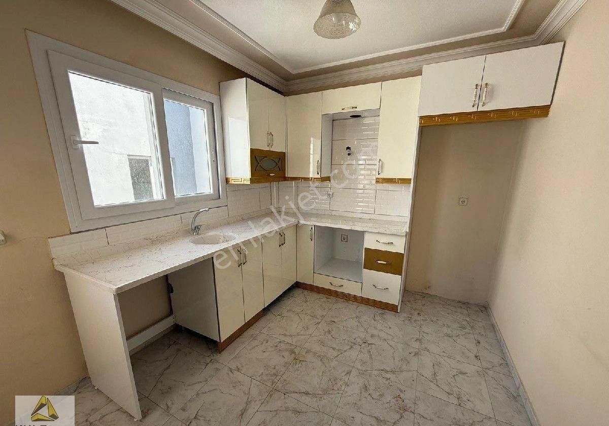 Boynuyoğun'da 3+1 Kapalı Mutfak Geniş Oturumlu Müstakil Kiralık Ev
