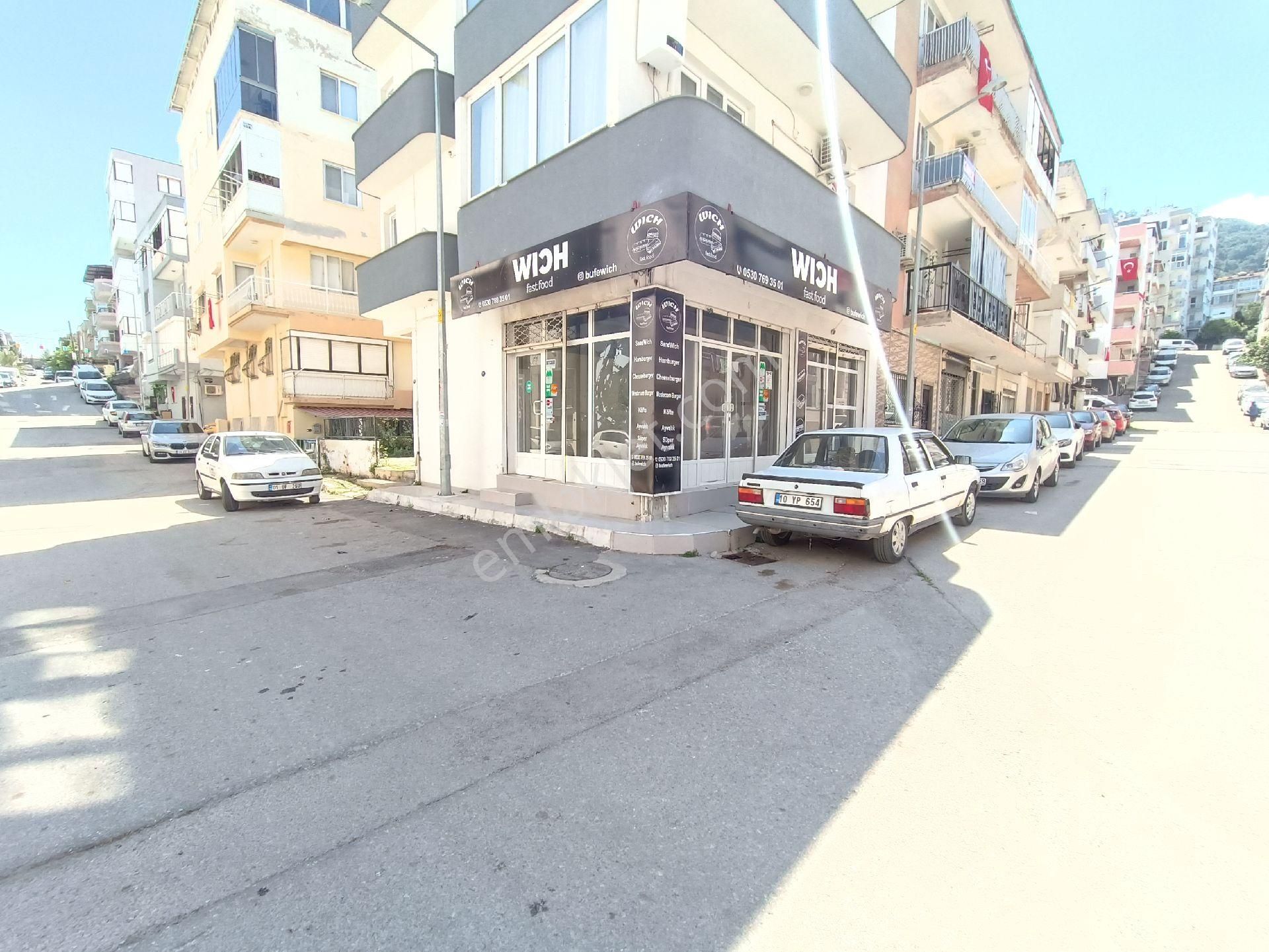 Asil Nadir Okul Yakını 55 M² Köşe Kiralık Dükkan